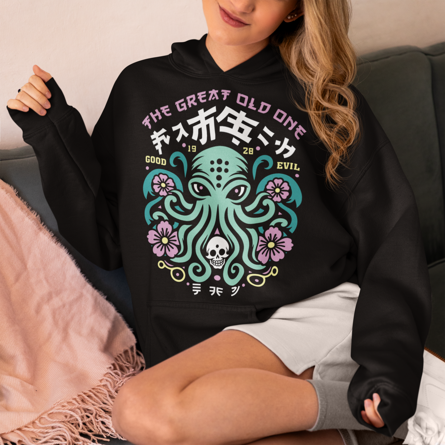 Summon the style of the deep with this striking Japanese Cthulhu hoodie. The design fuses H.P. Lovecraft’s legendary cosmic horror with bold Japanese ukiyo-e influences. This shirt is perfect for fans of Japanese art, Lovecraftian lore, and anyone who likes their fashion a little… unspeakable.