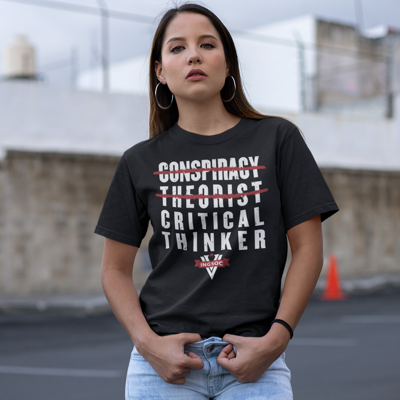 CONSPIRACY THEORIST CRITICAL THINKER UNISEX T-SHIRT